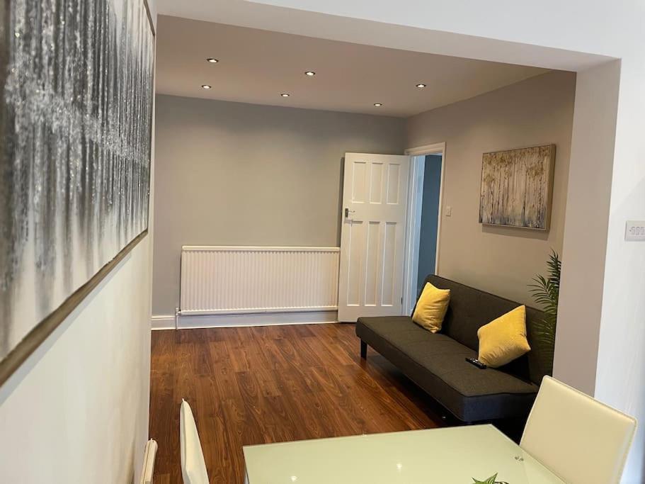 Entire Ground Floor Apartment In Watford Watford (Hertfordshire) Exterior foto